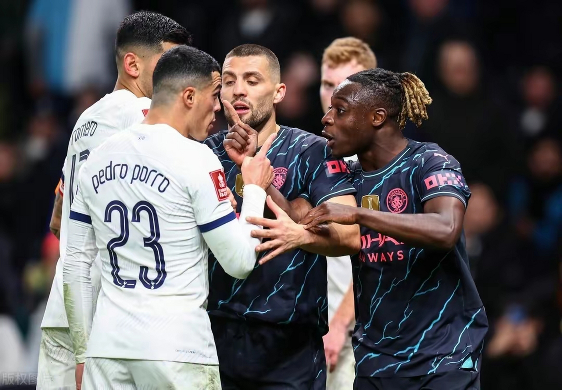 kaiyun体育app-包含足总杯赛程吃紧，曼城冲刺阶段造点机会，球迷炸锅，训练强度明显提升的词条